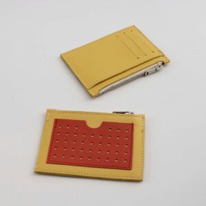 mitta mini női bőr pénztárca előlről és hátulról sárga színben. cipzáros aprópénztartóval éseper színű kártyatartó zsebekkel