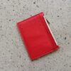 piros-kék mini pénztárca és kártyatartó tok; kártyatartó zsebbekel, cipzáros aprópénztartóval